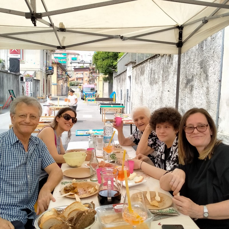Foto della festa dei vicini 10